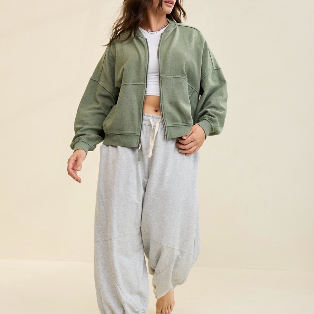 Aerie NWT Full Zipper Bomber Style Jacket / Sweatshirt,Olive Fun,Small, Trending